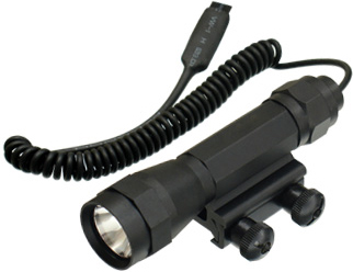 SWATFORCE Deluxe Flashlight w/ Intergrated Mount